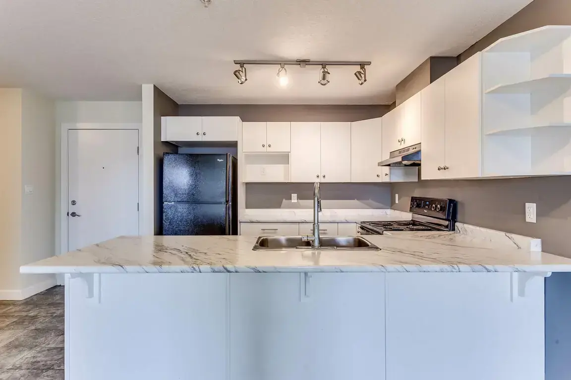 King's Heights - Photo 10