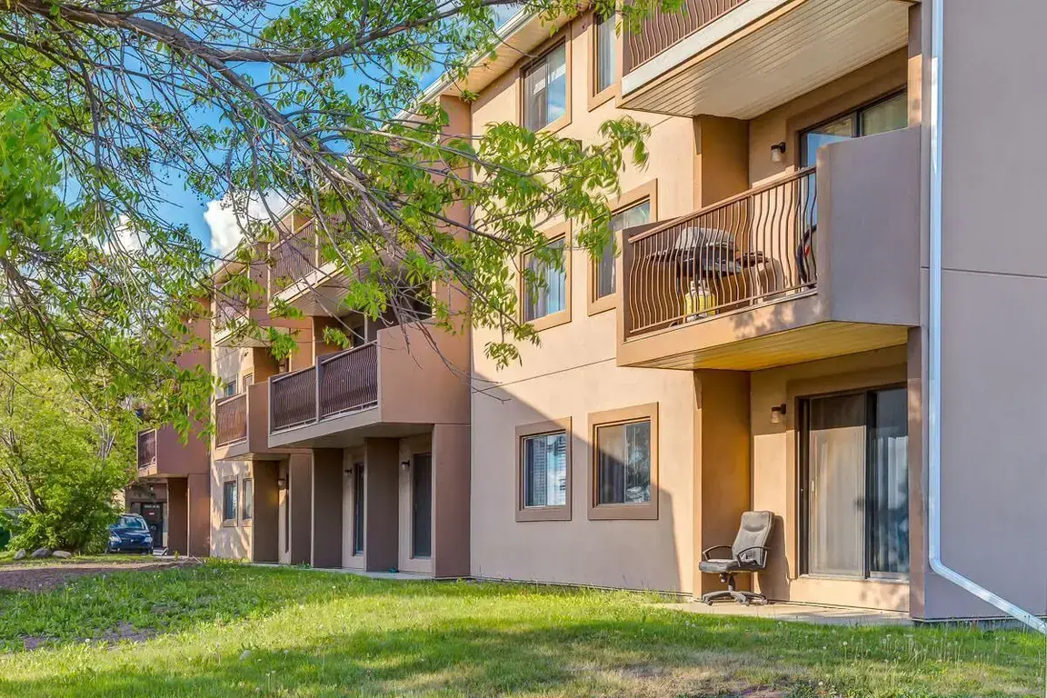 Avenue Living apartments for rent at King Art in Bonnyville.