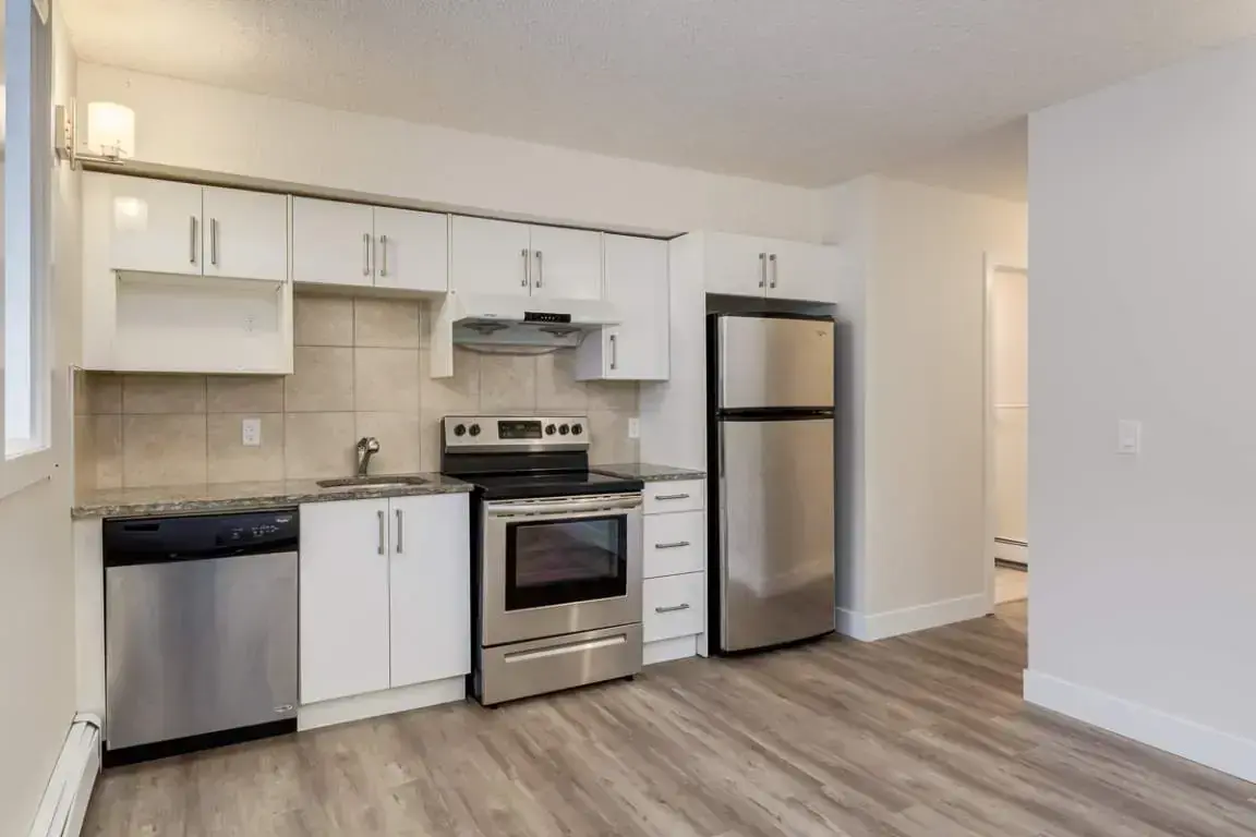 Alumni Apartments - Photo 9