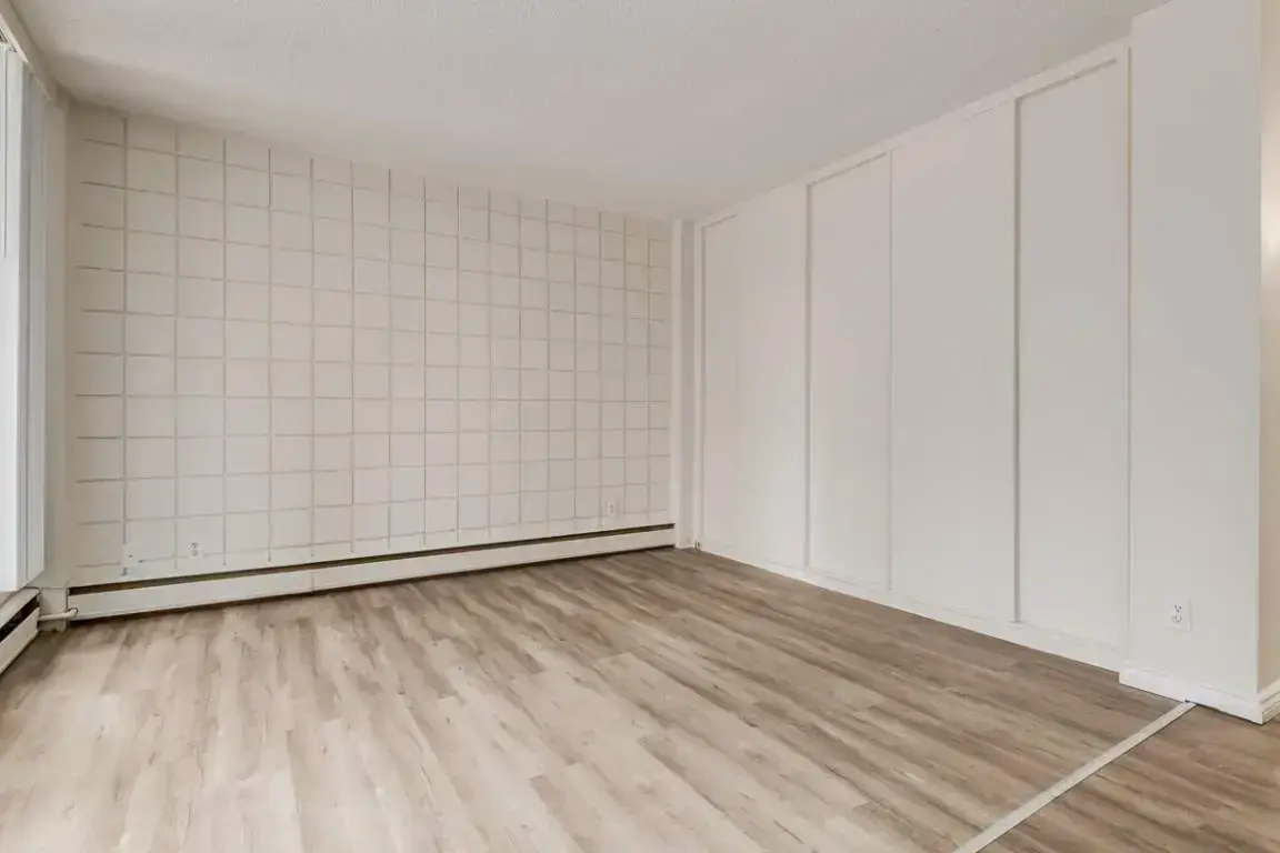 Alumni Apartments - Photo 17
