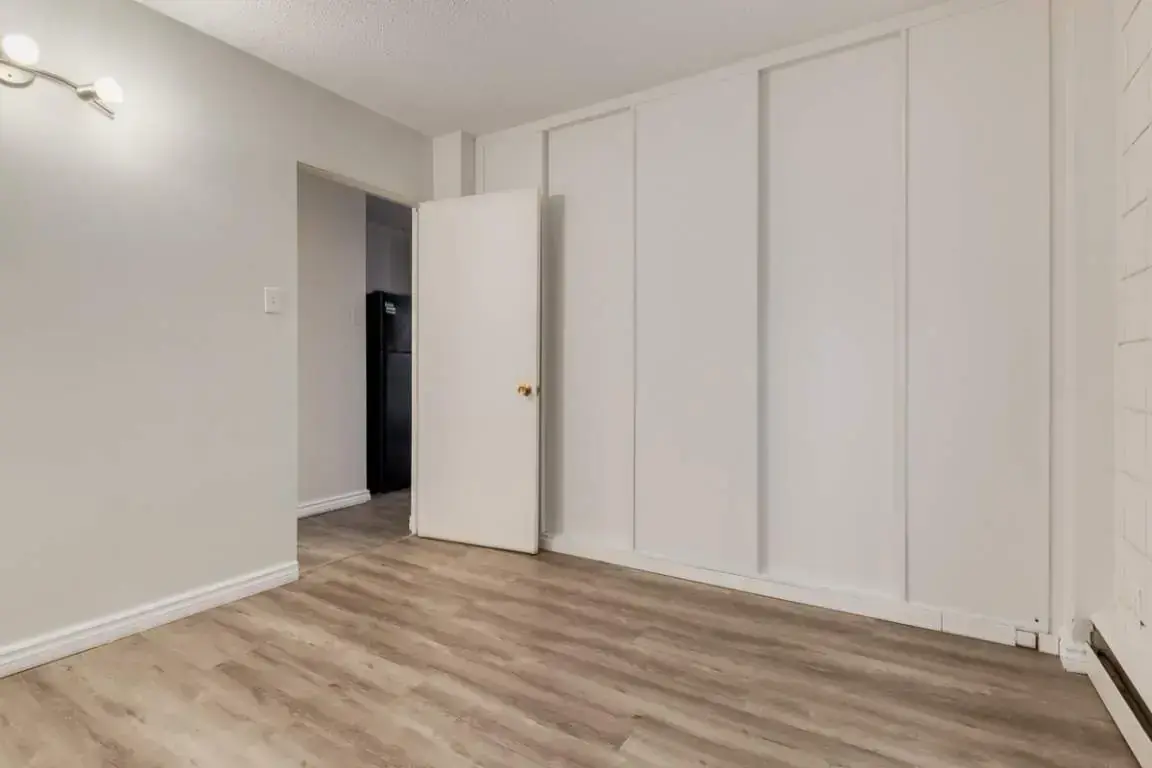 Alumni Apartments - Photo 19