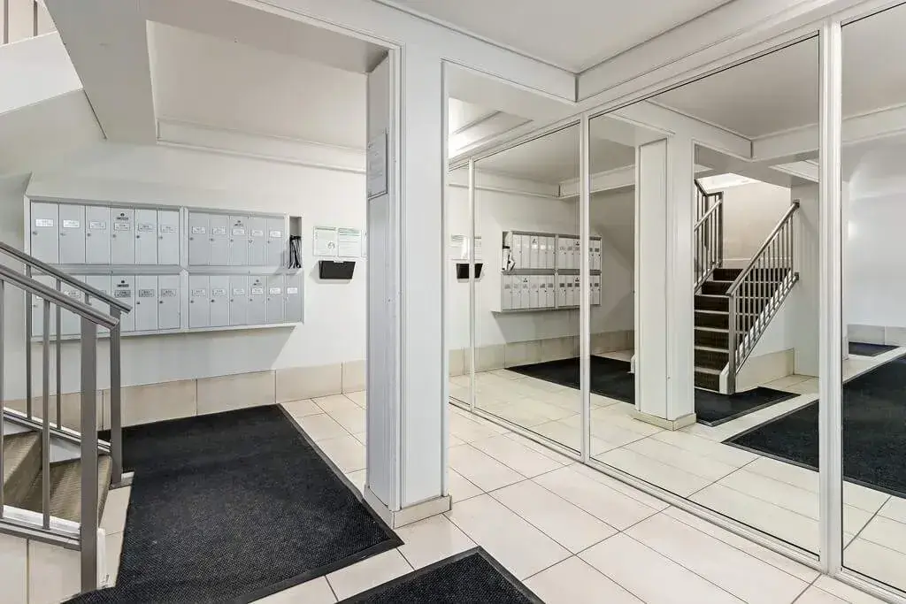 Garrison Apartments - Photo 15