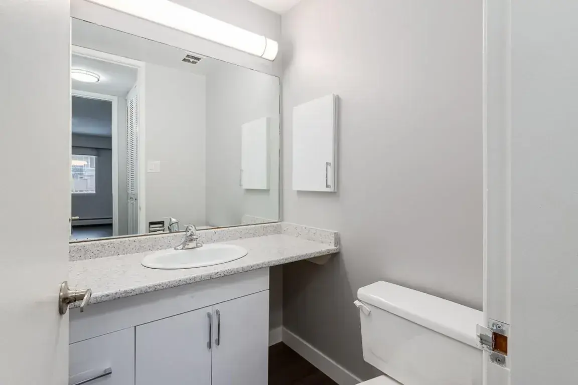 Glenmore Gardens Coach Homes - Photo 17