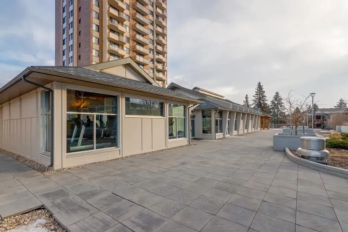 Glenmore Gardens Coach Homes - Photo 32