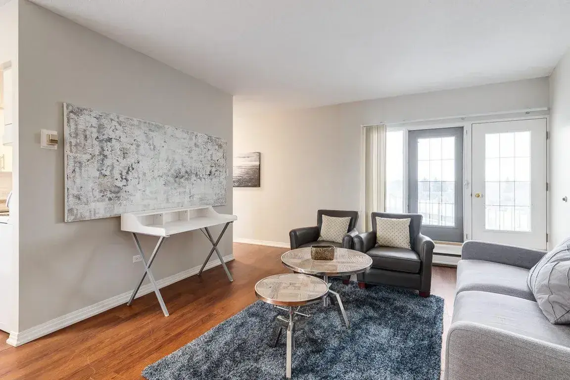 Glenmore Heights - Photo 18