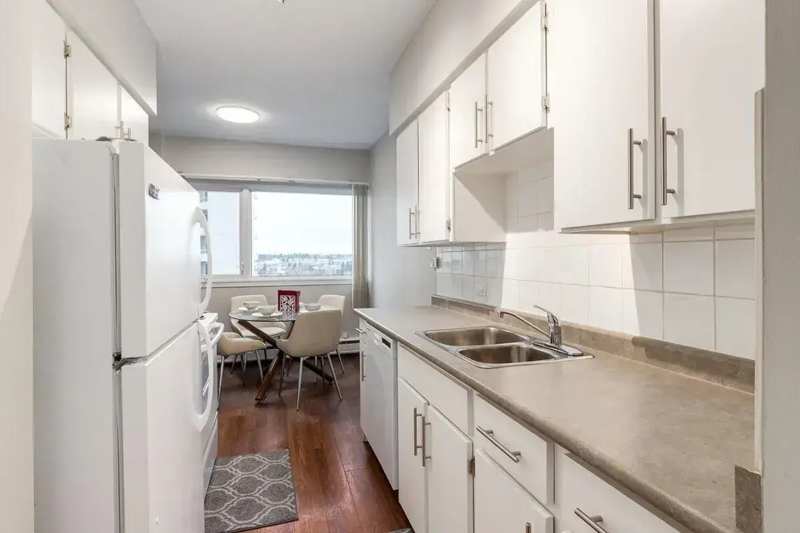 Glenmore Heights - Photo 20