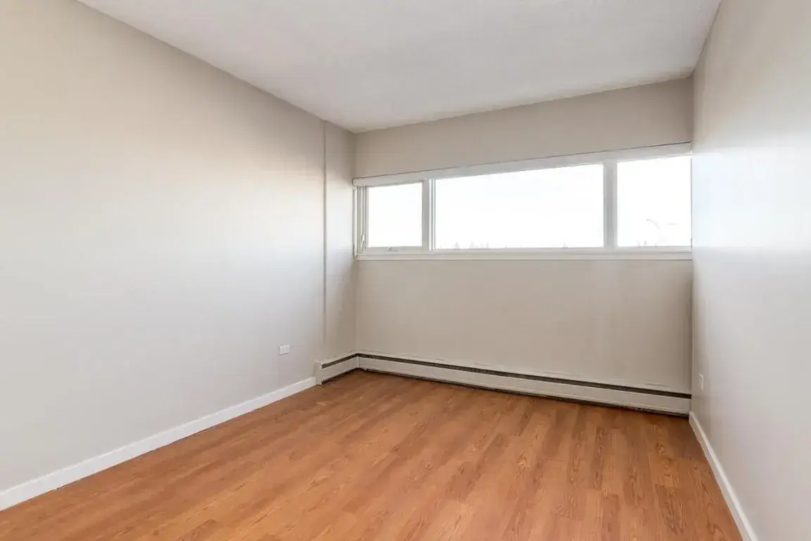 Glenmore Heights - Photo 33