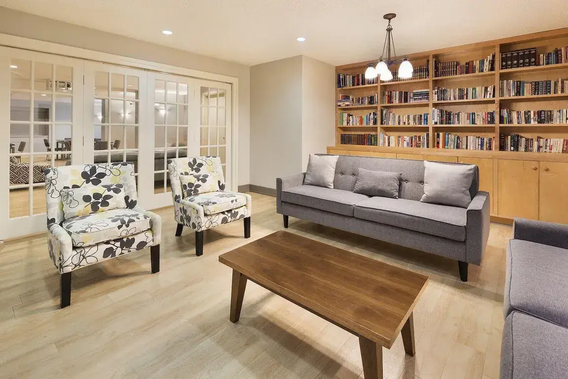 Glenmore Heights - Photo 3