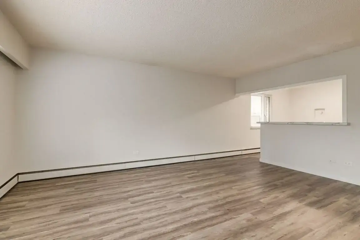 Peyto Apartments - Photo 2