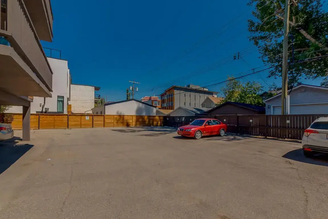 Sunnyside Gardens - Photo 31
