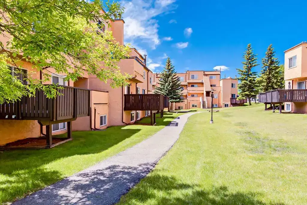 Sunridge Village - Photo 77