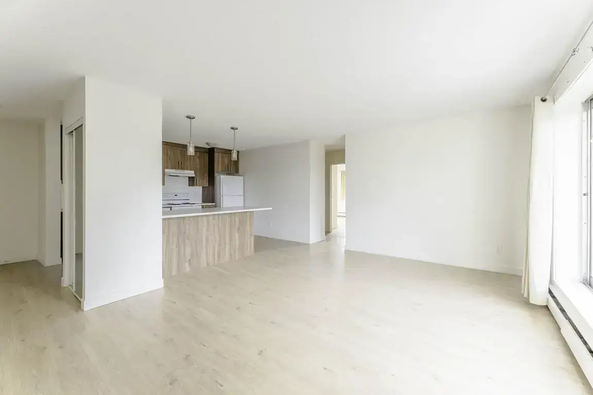 The Wellington - Photo 29