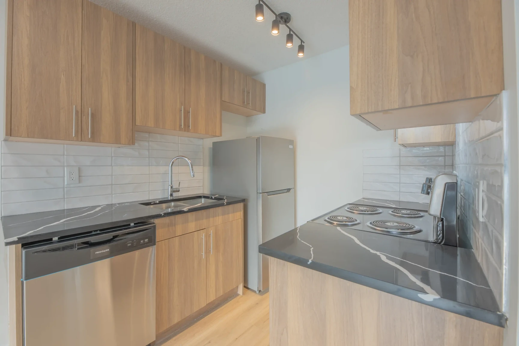 The Rundle - Photo 31