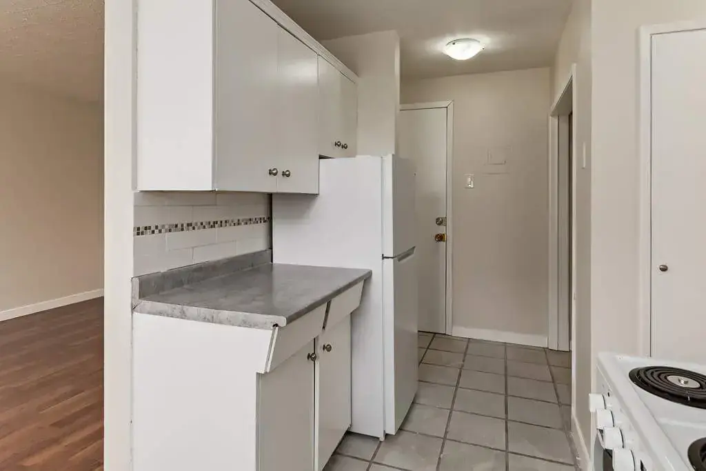 Alex Manor - Photo 29