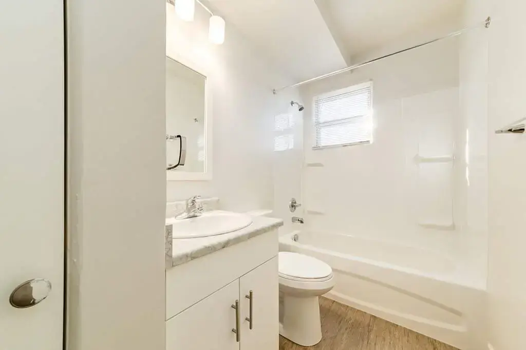Alexandria Apartments - Photo 6