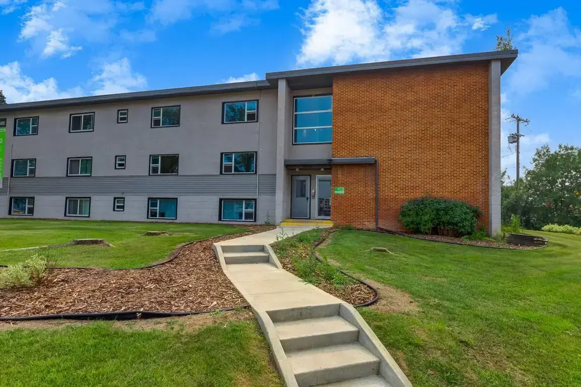 Alexandria Apartments - Photo 8
