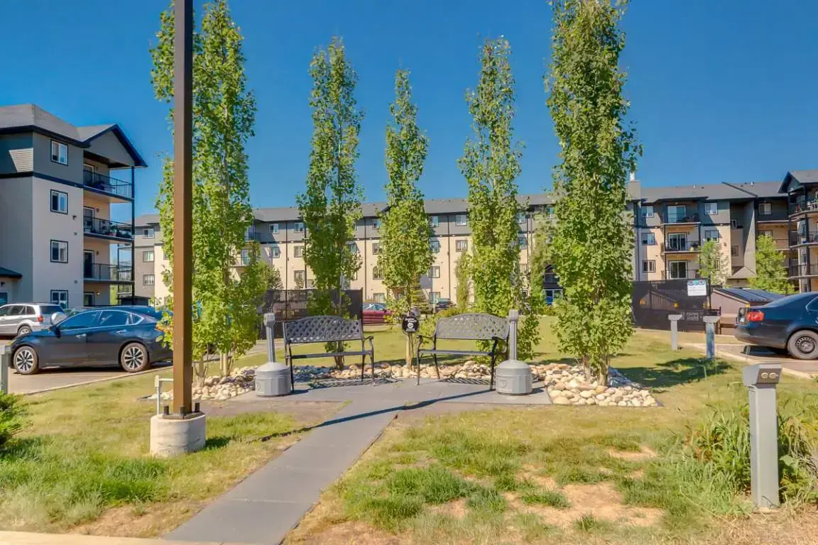 Avalon Court - Photo 31