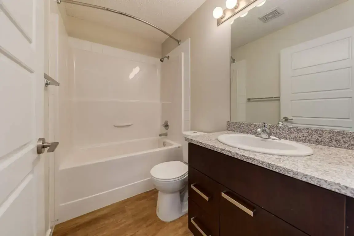 Avalon Court - Photo 7