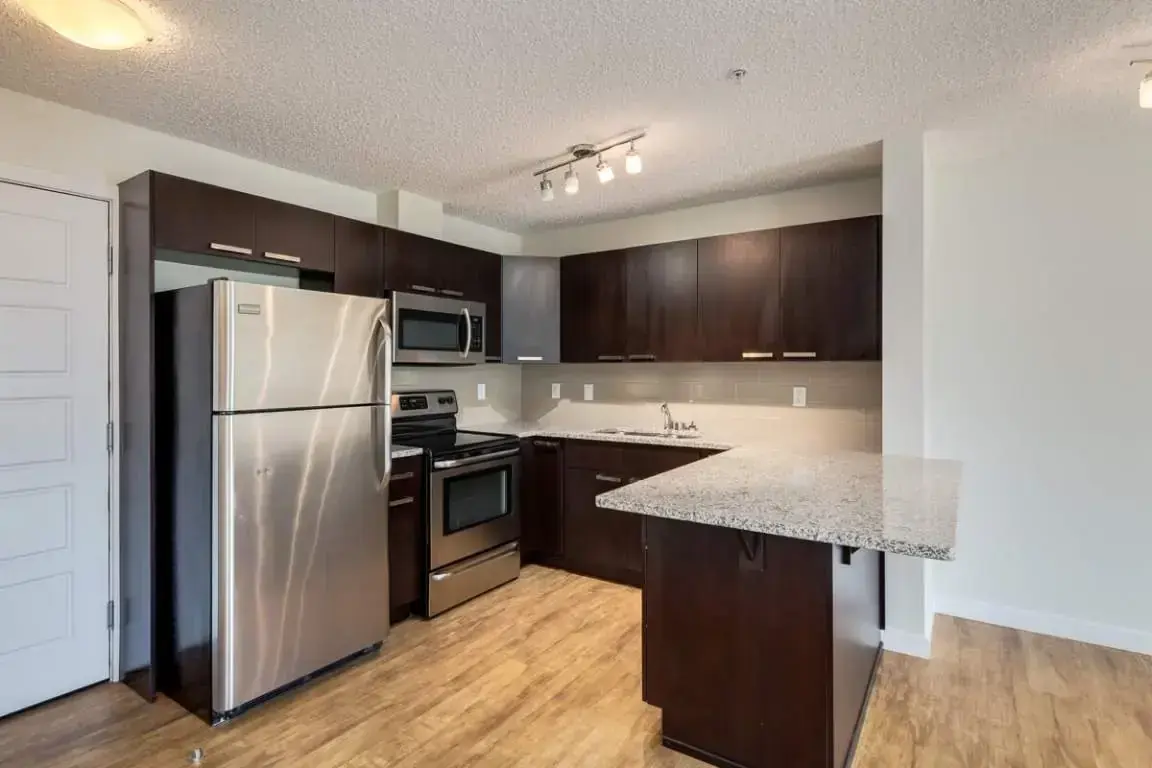 Avalon Court - Photo 9