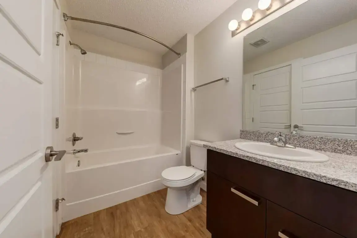 Avalon Court - Photo 13