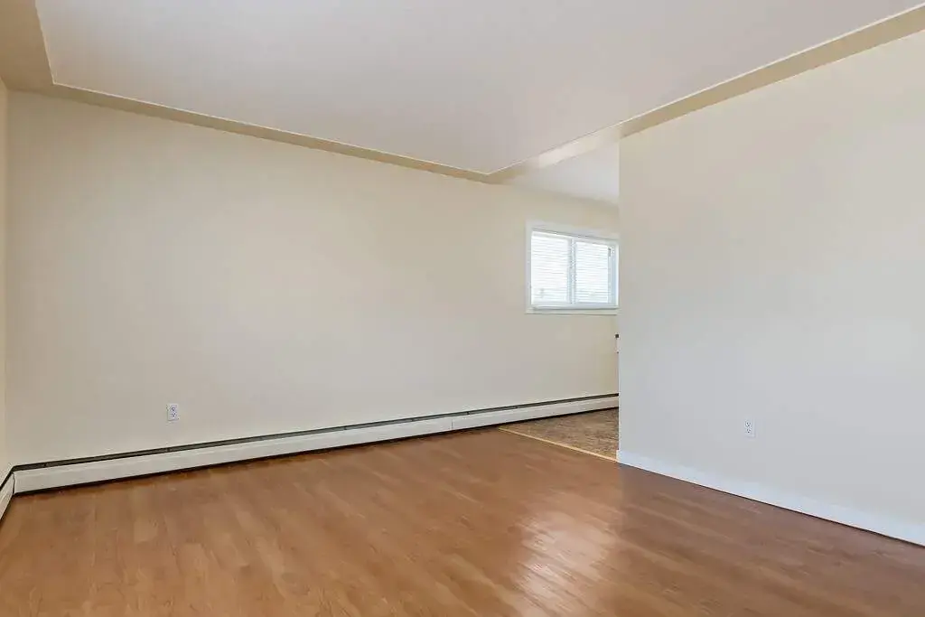 Chelsey Manor - Photo 8