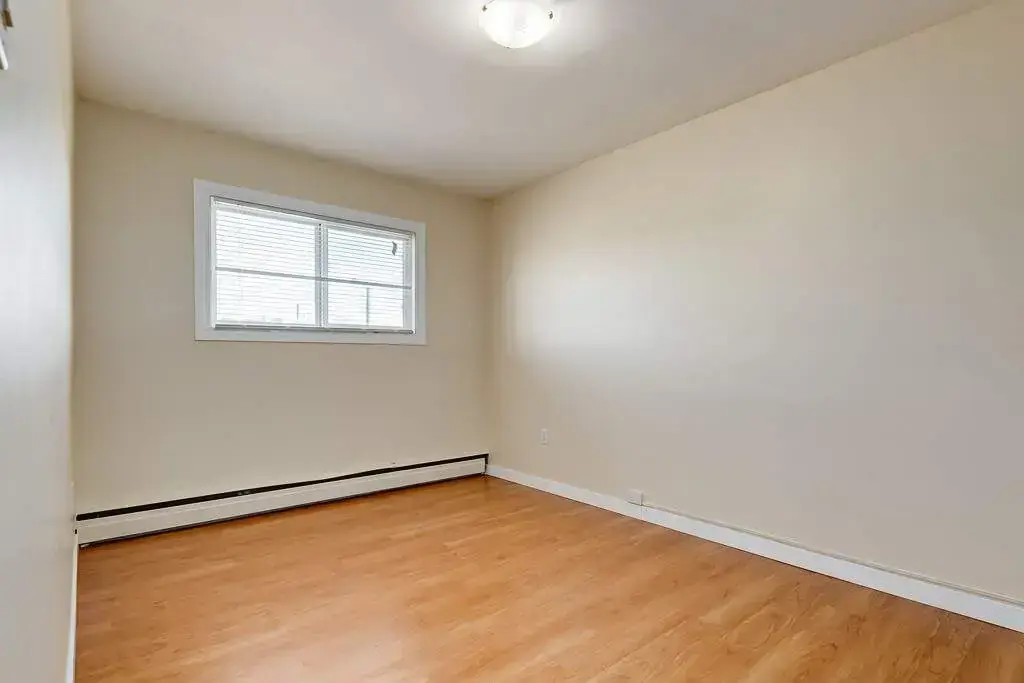 Chelsey Manor - Photo 14