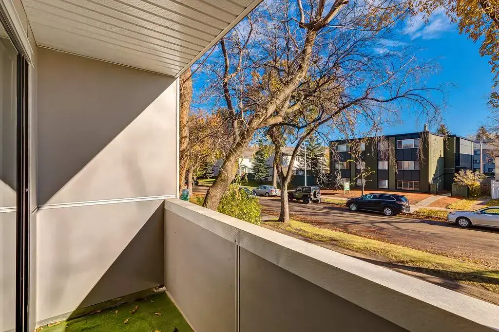 Delton Place - Photo 24