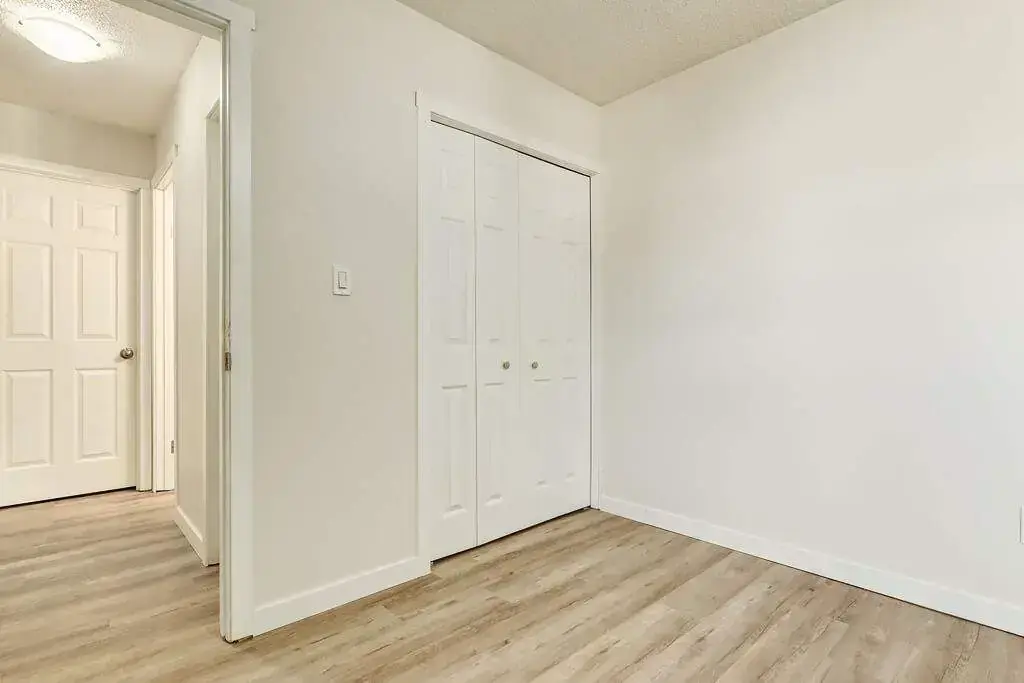 Delton Place - Photo 33