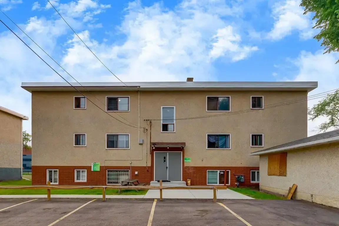 Eastwood Apartments - Photo 18