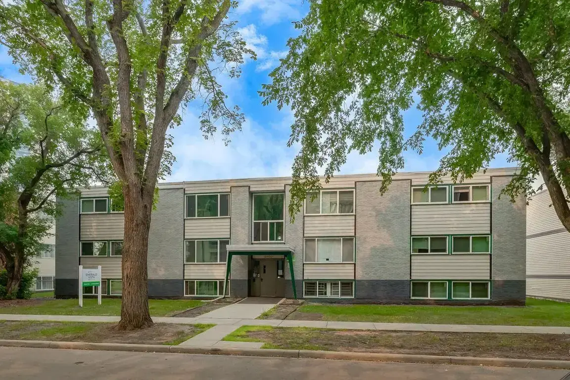 Emerald Vista - Photo 23