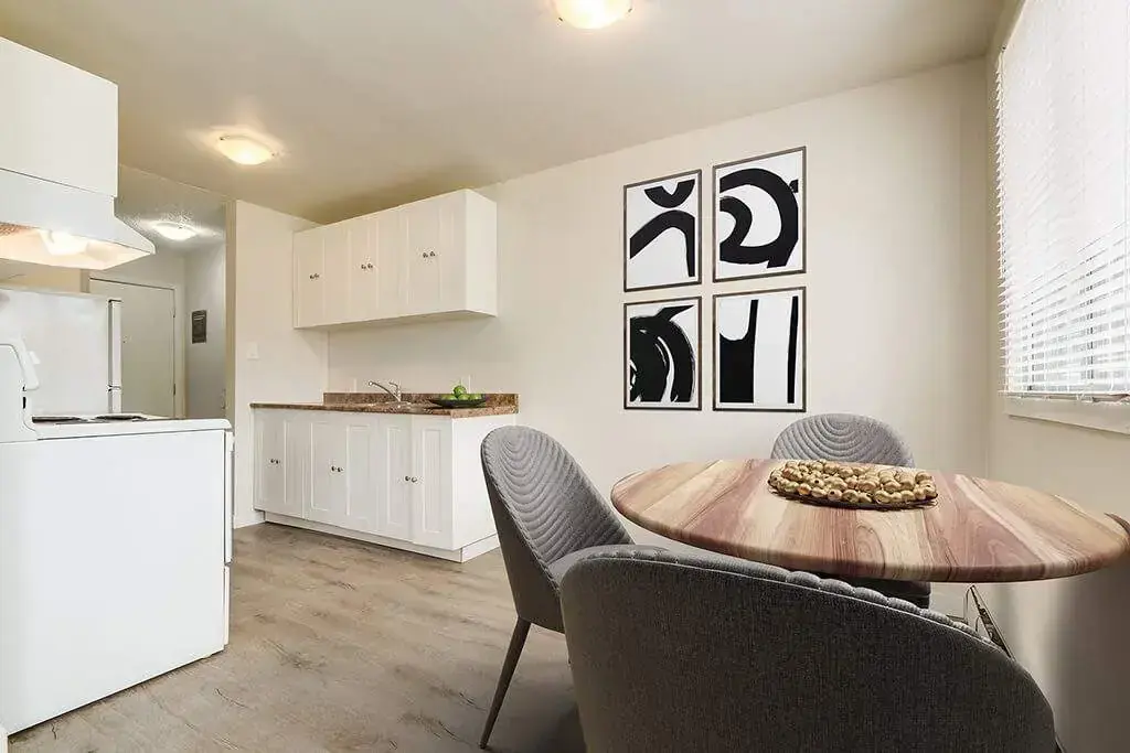 Forest Apartments - Photo 2
