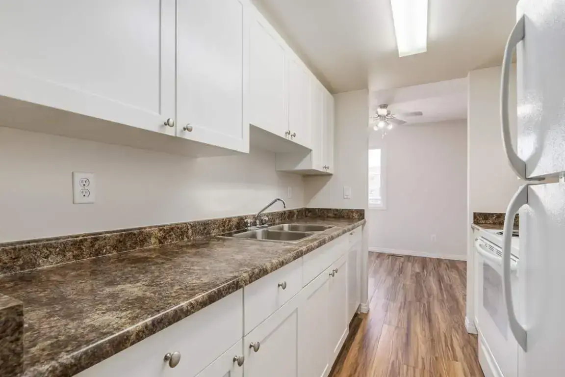 Hartford County Townhomes - Photo 33