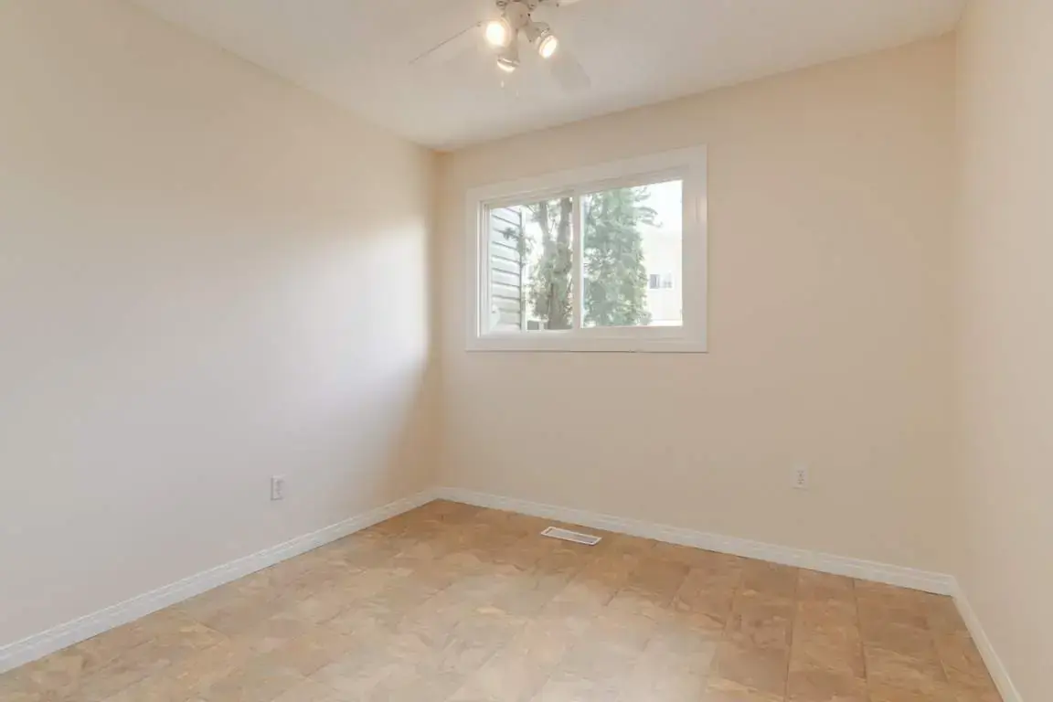 Hooke County Townhomes - Photo 8
