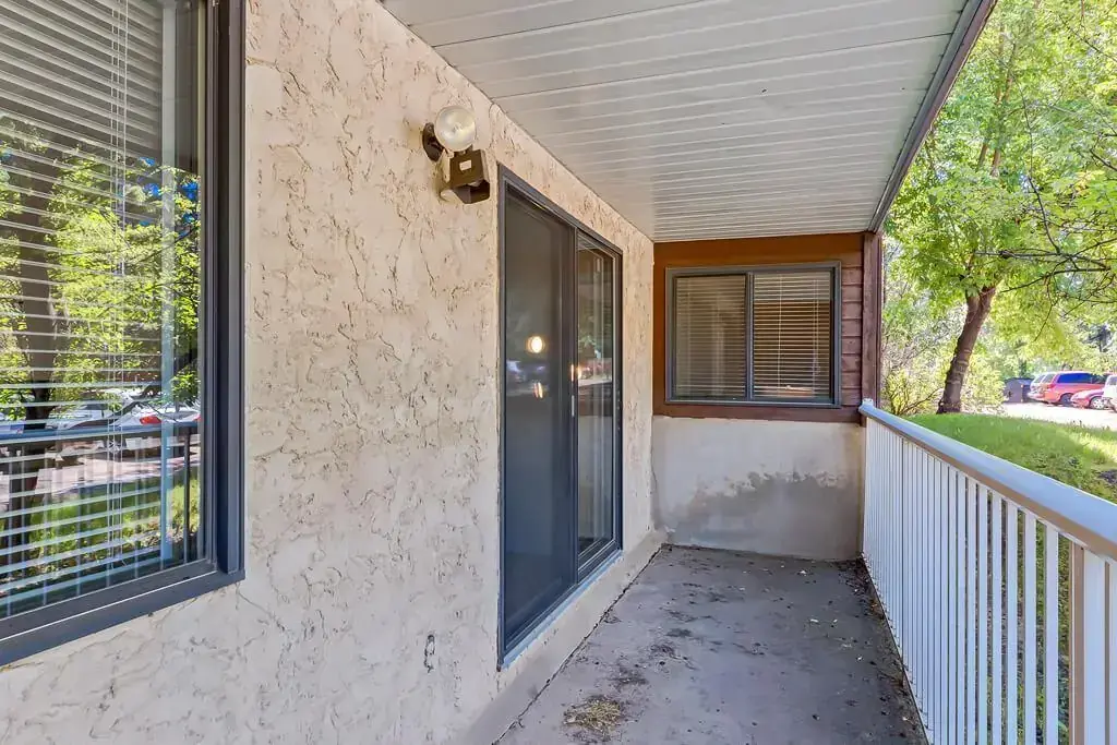 Apartments for rent at Hudson Court in Edmonton.