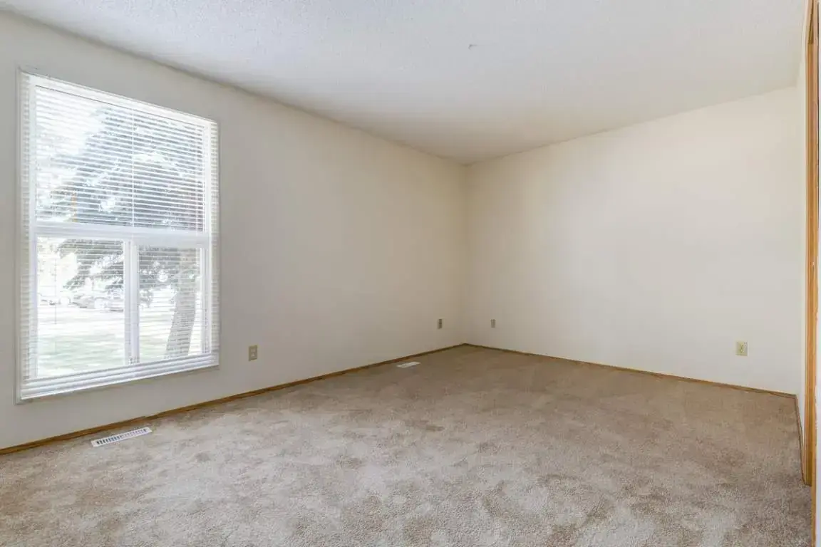 Huntington Hill Coach Homes - Photo 4