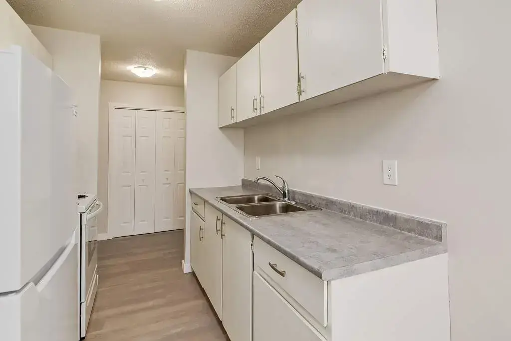 New Delton Apartments - Photo 4