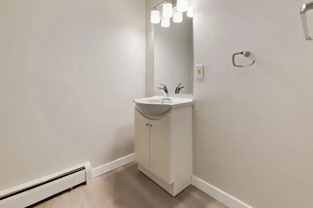 New Delton Apartments - Photo 7
