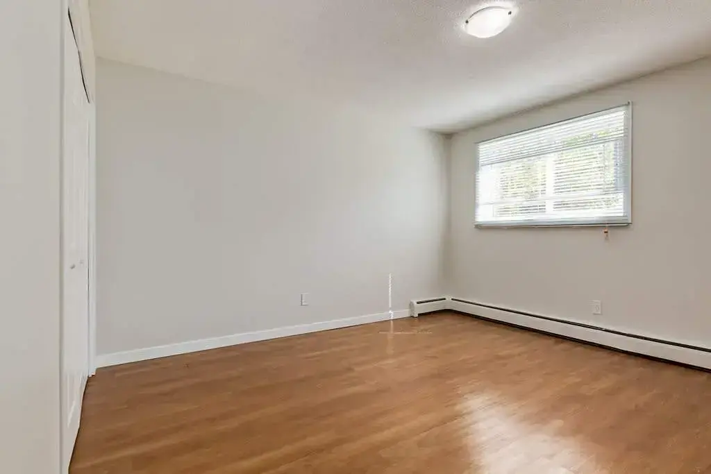 New Delton Apartments - Photo 14