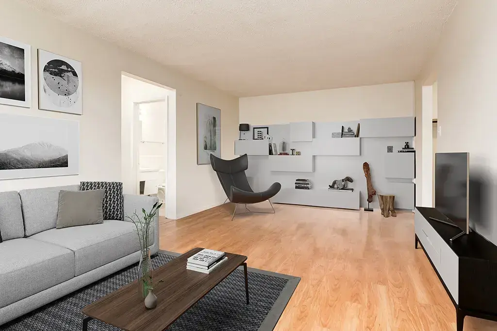 Soho Manor - Photo 2