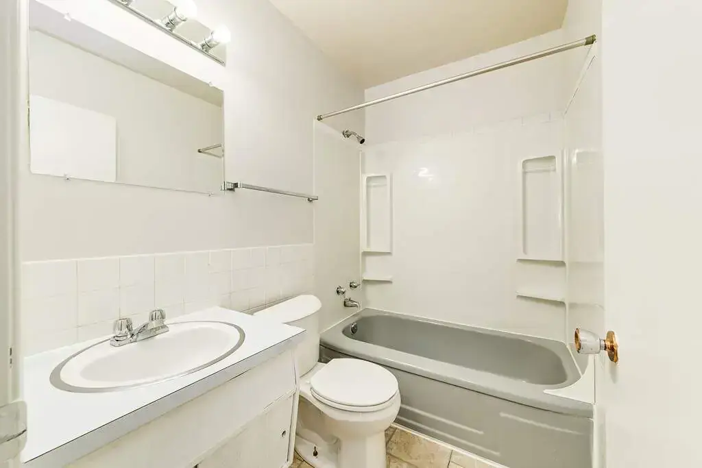 Soho Manor - Photo 8