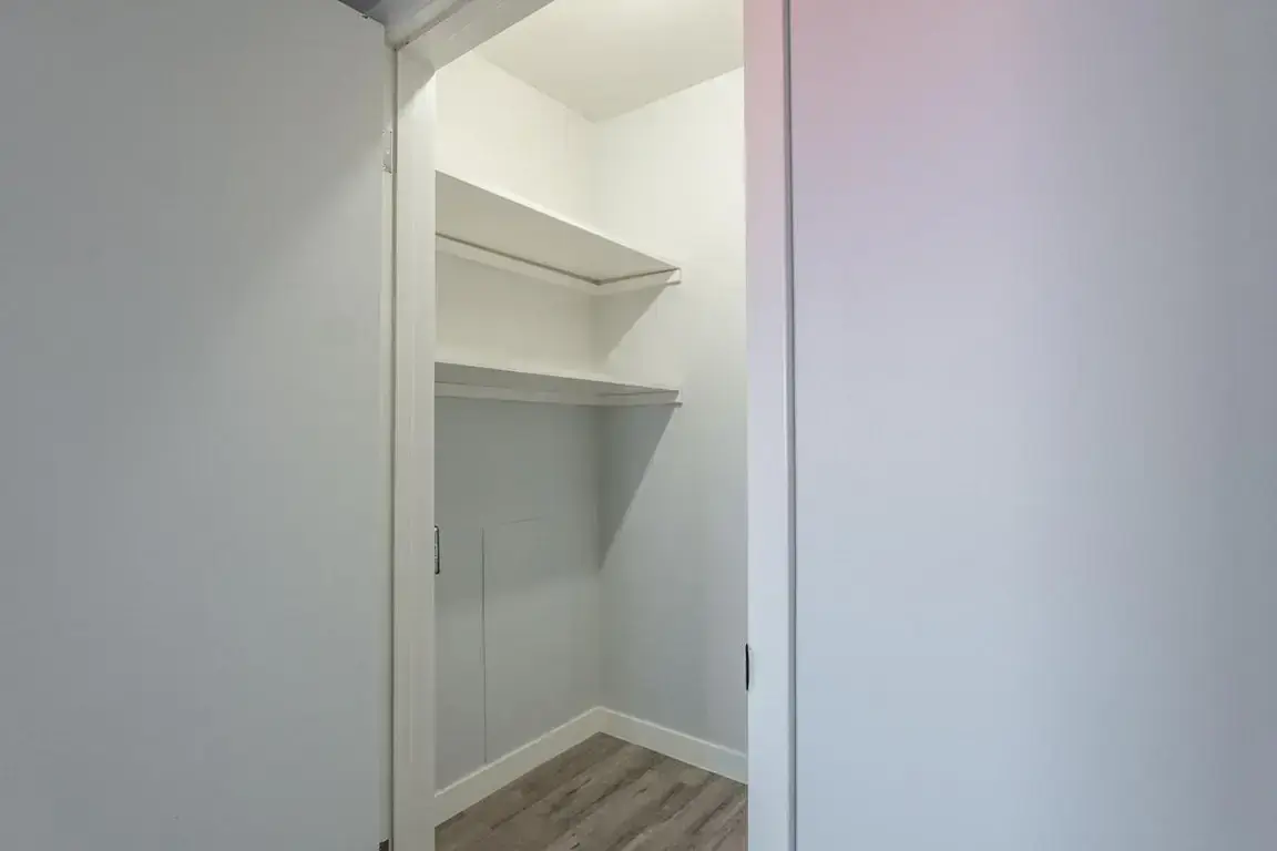 Soho Manor - Photo 25