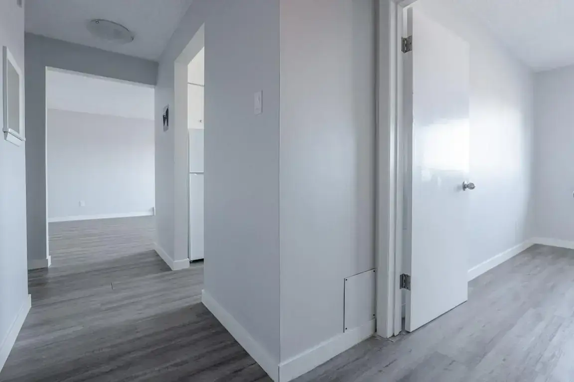Soho Manor - Photo 27