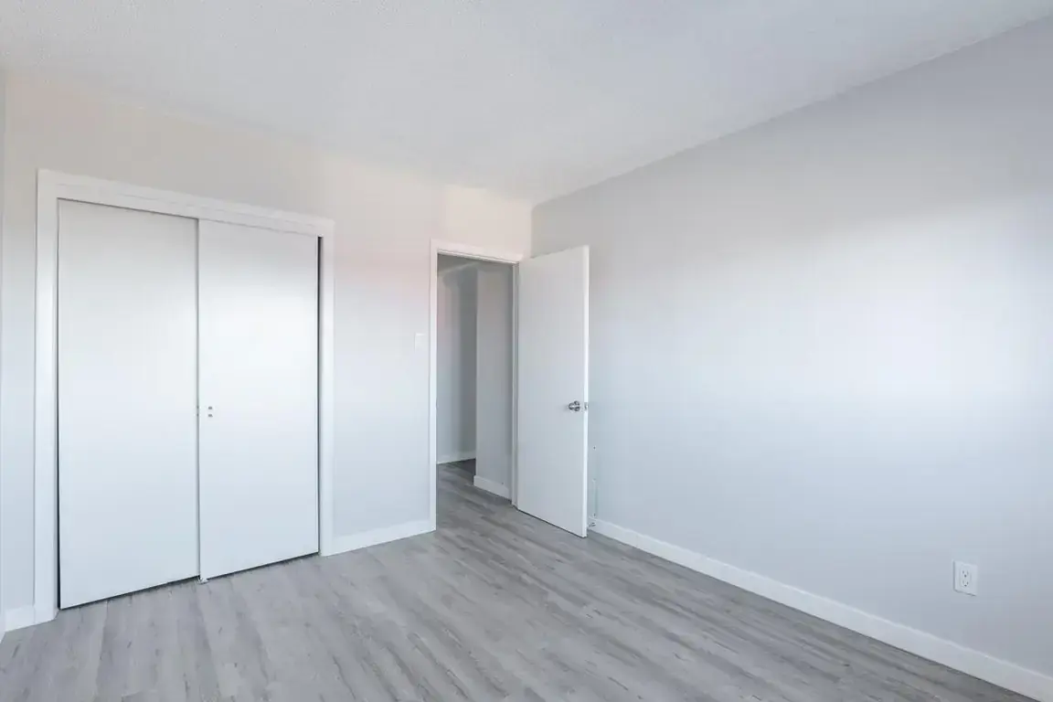 Soho Manor - Photo 29