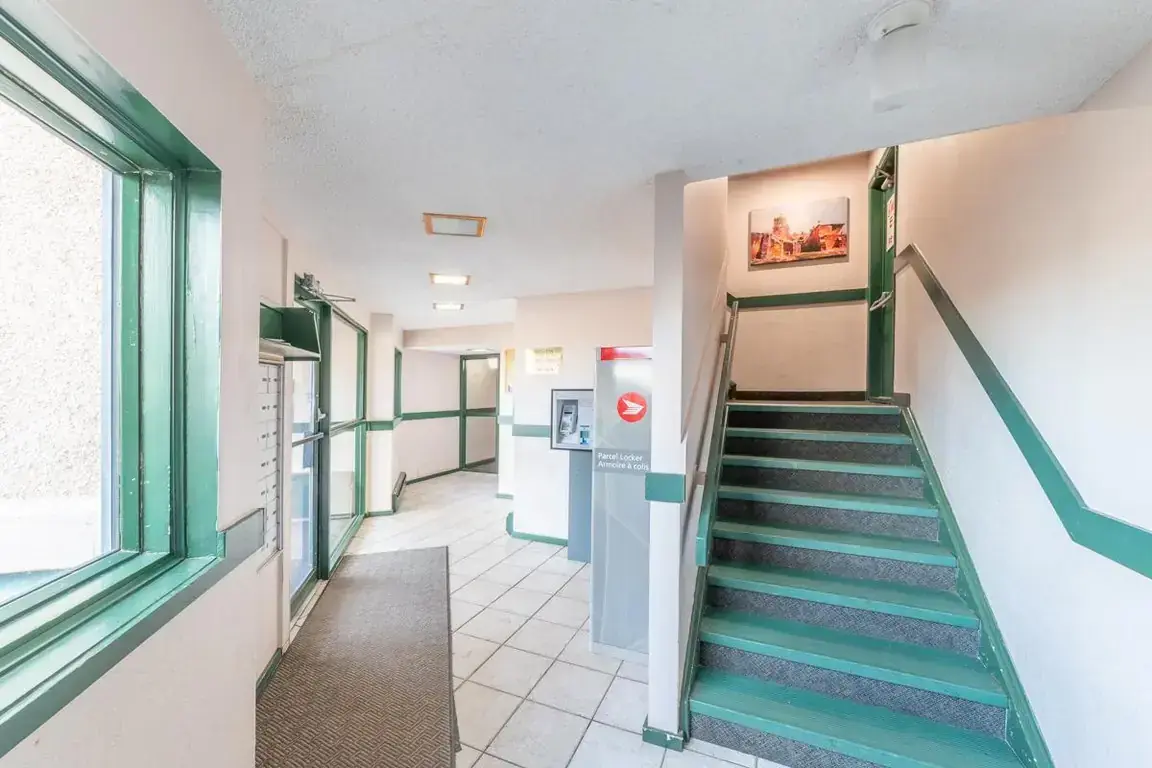 Common use area at South Ridge Apartments in Edmonton.