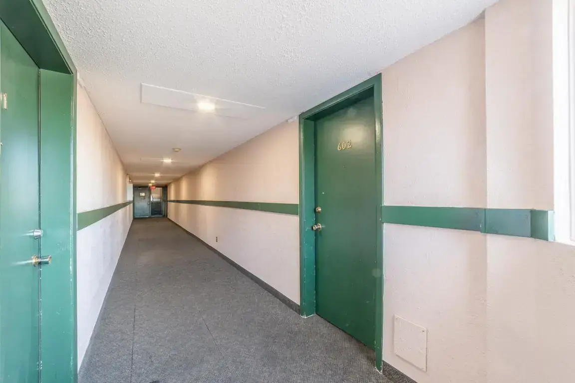 Common use area at South Ridge Apartments in Edmonton.