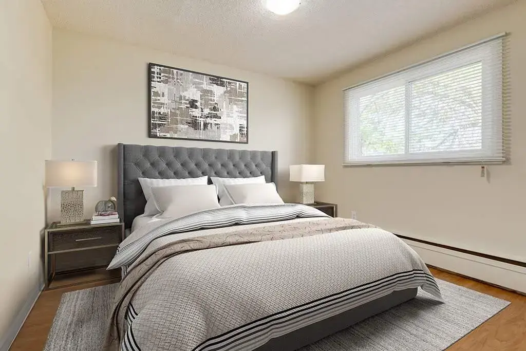 Steven Manor - Photo 2
