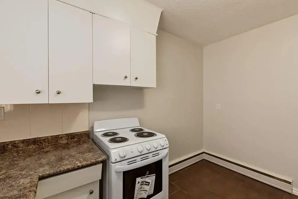 Steven Manor - Photo 10