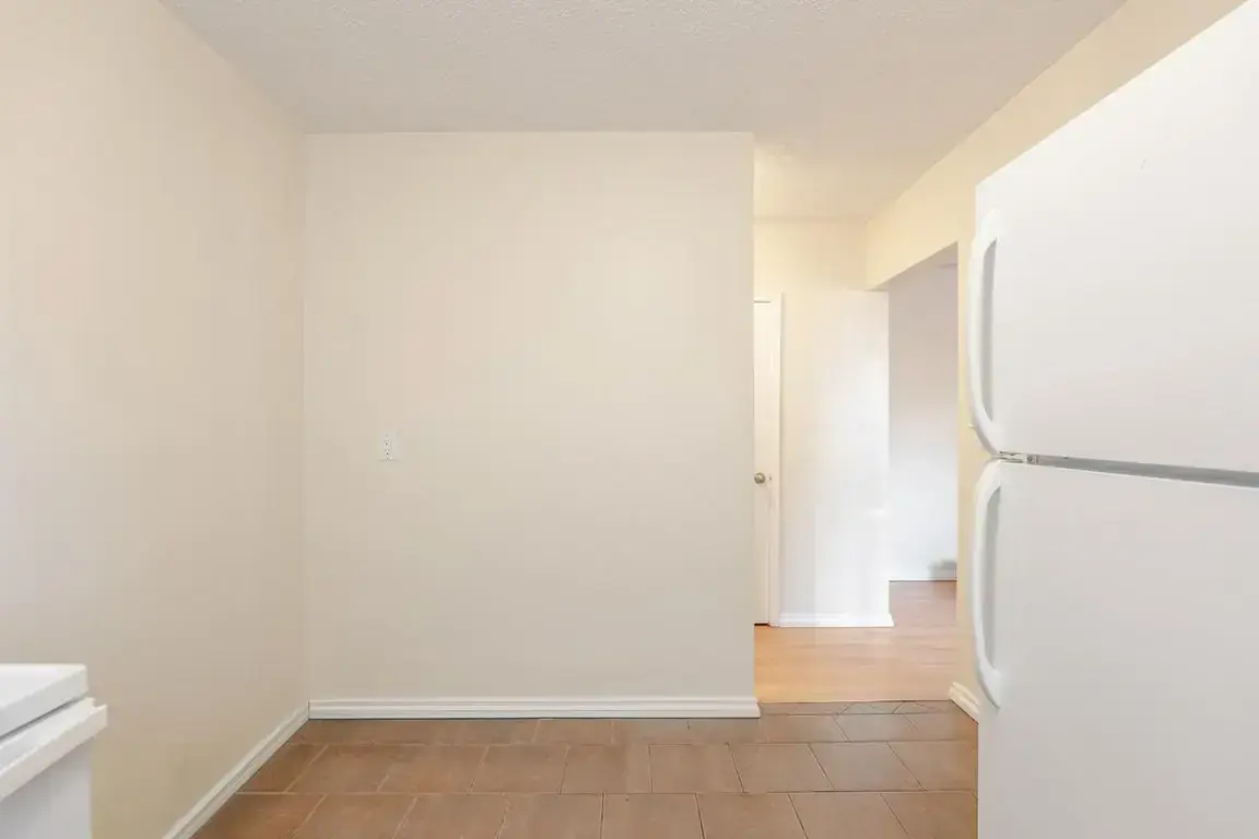 Steven Manor - Photo 17