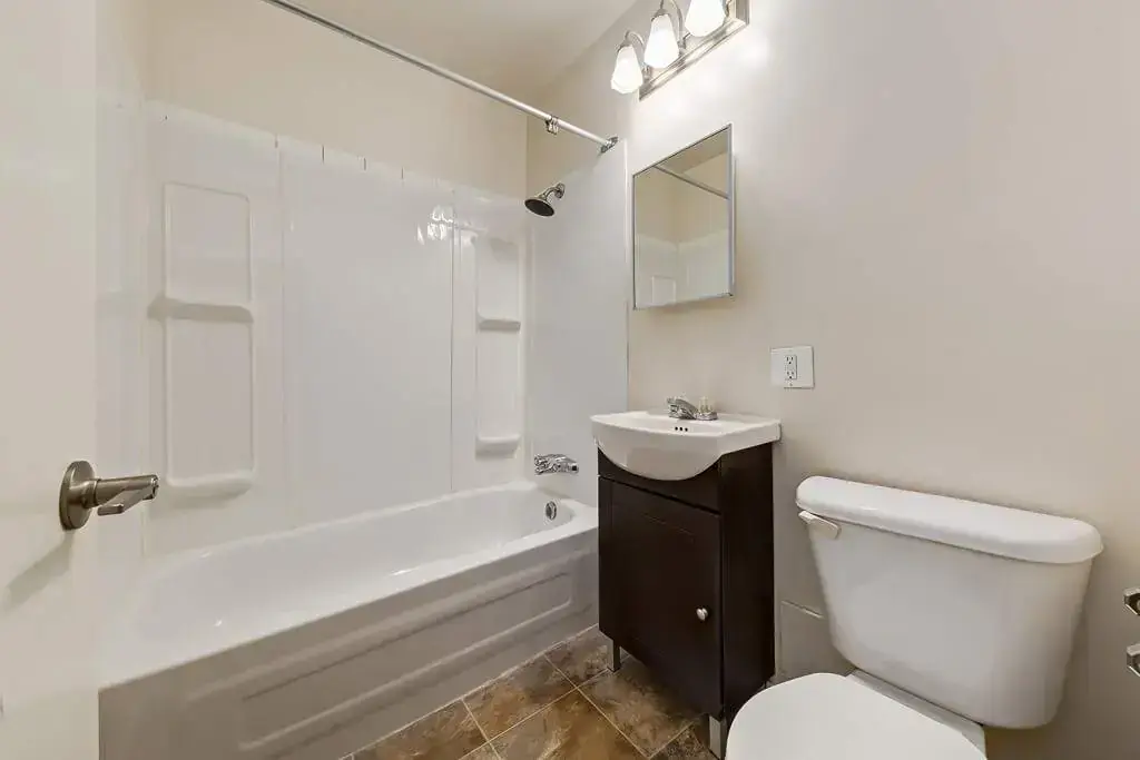 The Regent - Photo 17
