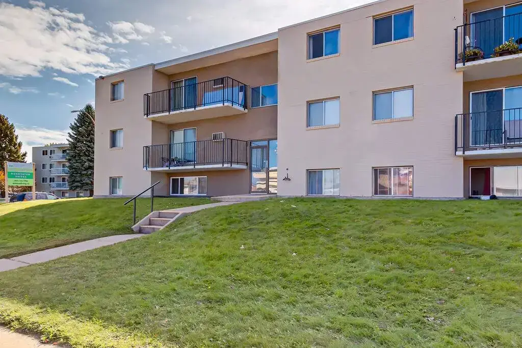 Avenue Living apartments in Medicine Hat.